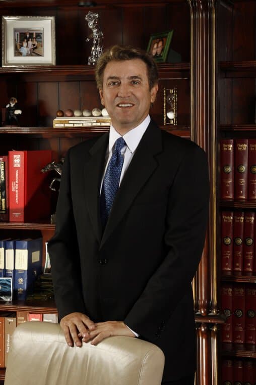 Portrait of Ken Frankel