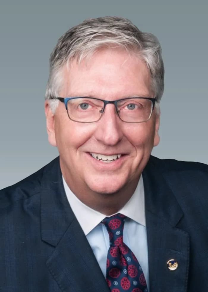Portrait of Jeffrey Elliott