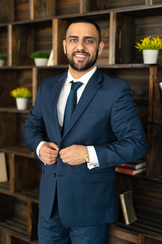 Portrait of Alex Gharapetian
